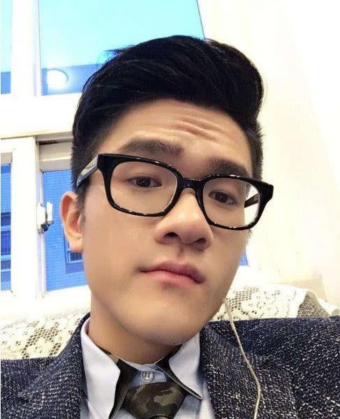东北爆料娱乐圈的男主播,揭秘娱乐圈男主播背后的故事
