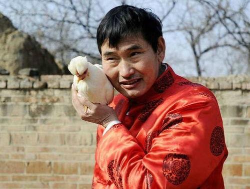 网友爆料老农民视频大全,老农民视频大全背后的真实故事