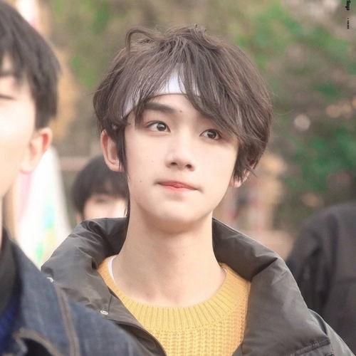 谢彬彬新女友爆料视频,女友爆料视频揭秘甜蜜瞬间”