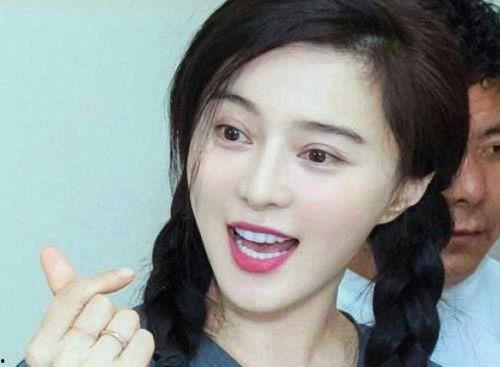 范冰冰律师爆料视频播放,视频播放背后的惊人内幕