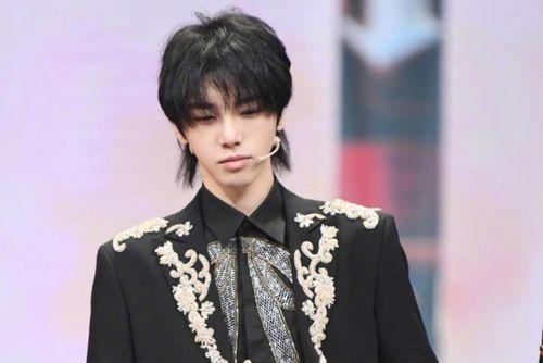 最新圈内爆料华晨宇